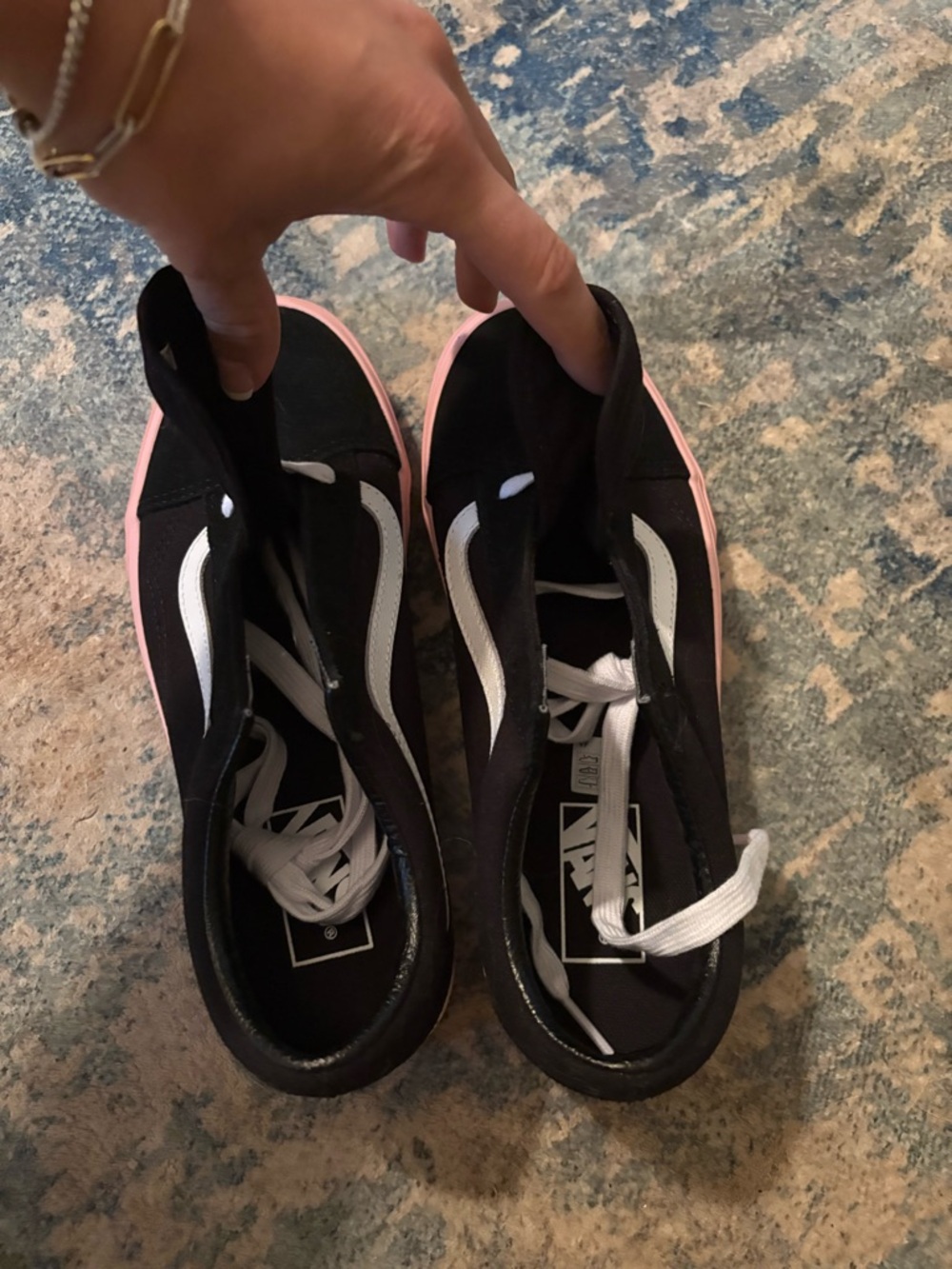 Vans Women's Black Low-Top Sneakers with Pink Sole and White Stripe - Picture 5 of 6